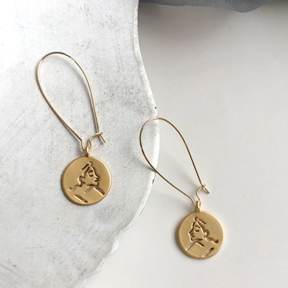 Art Face Hook Earrings - Picture 3 of 8